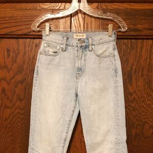 Madewell’s Perfect Summer Jeans - Light